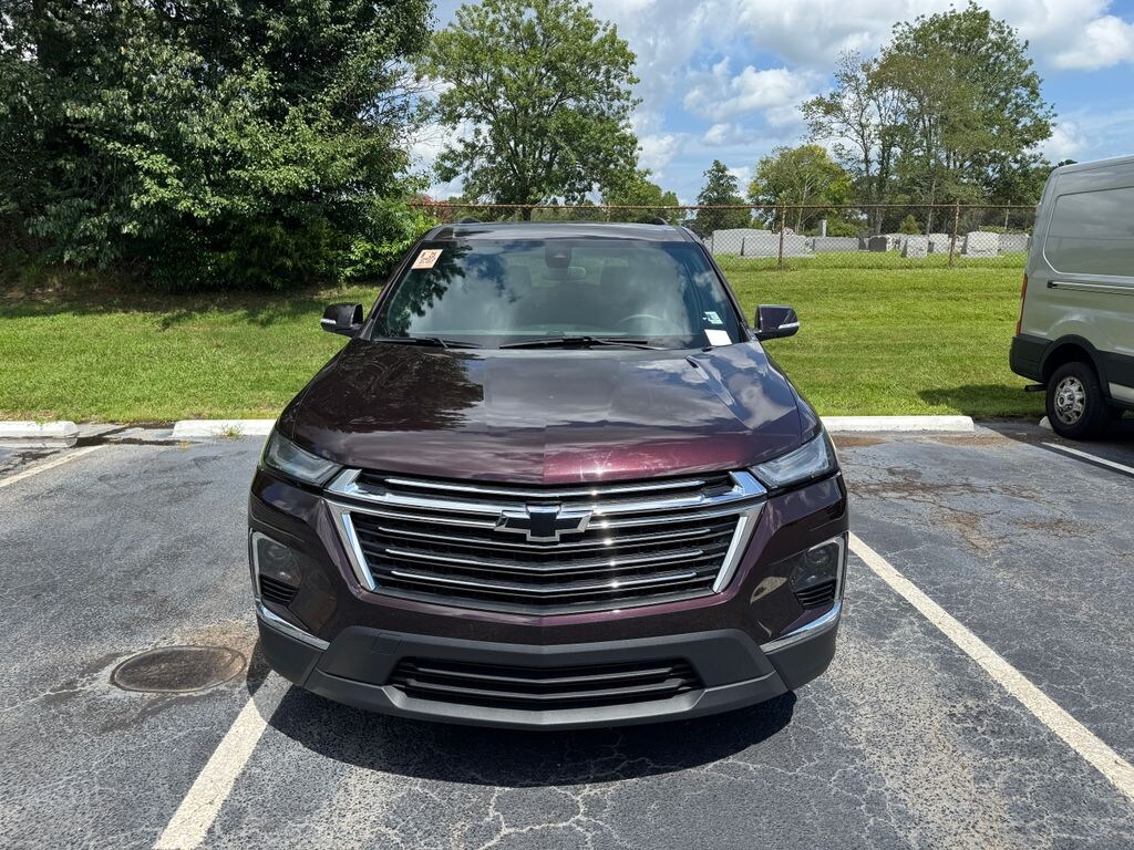 Used 2023 Chevrolet Traverse LT Leather SUV