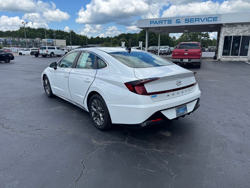 Used 2022 Hyundai Sonata SEL Sedan