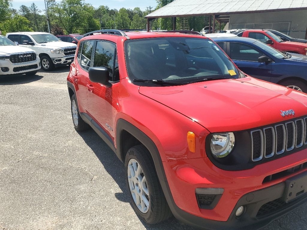 Used 2022 Jeep Renegade Latitude SUV