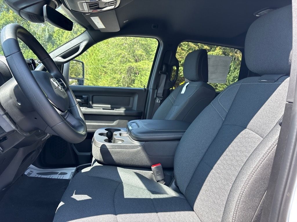 2026 RAM 2500 Tradesman - Photo 24