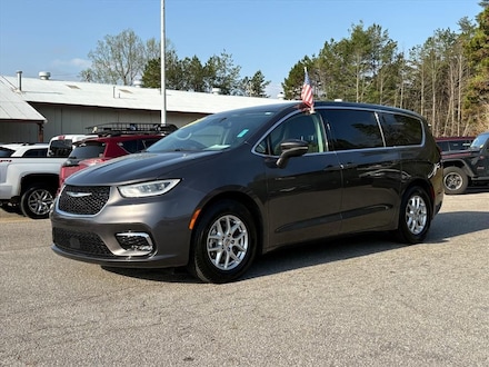 2023 Chrysler Pacifica Touring L Minivan/Van