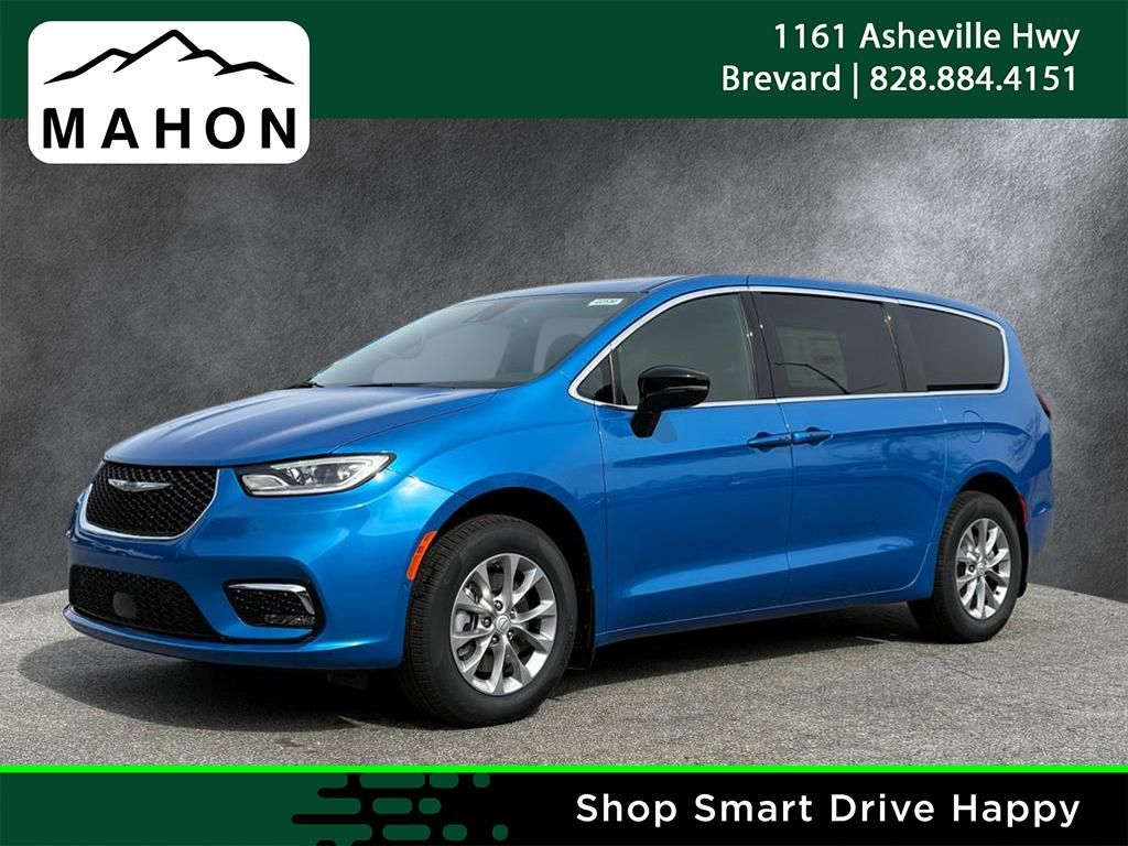 2026 Chrysler Pacifica Limited AWD's photo
