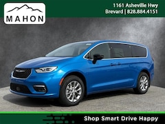 2026 Chrysler Pacifica LIMITED AWD Passenger Van