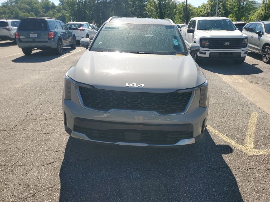 Used 2025 Kia Sorento S SUV