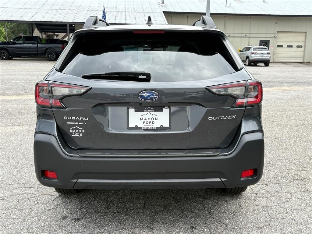 Used 2024 Subaru Outback Premium SUV