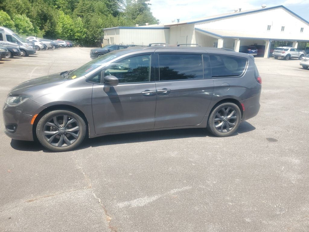 2020 Chrysler Pacifica Touring L Plus