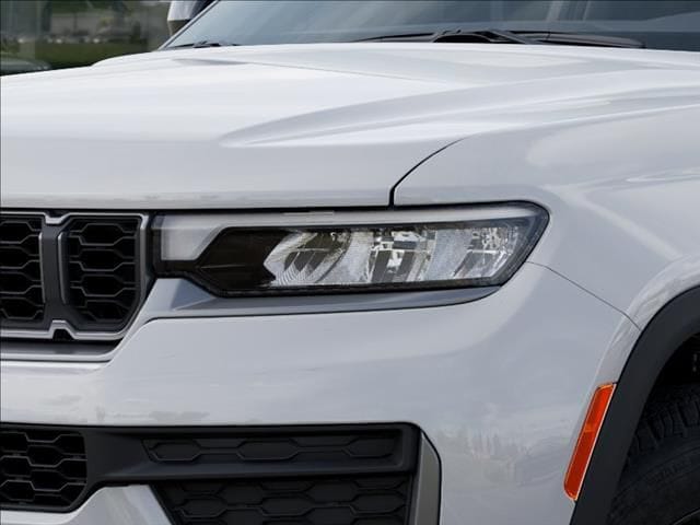 2026 Jeep Grand Cherokee Laredo - Photo 10