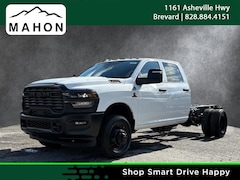 2026 Ram 3500 Chassis Cab TRADESMAN CREW   4X4 60' CA Pickup