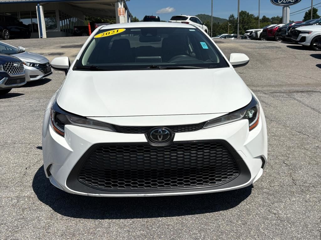 Used 2021 Toyota Corolla LE with VIN JTDVPMAE9MJ123413 for sale in Brevard, NC