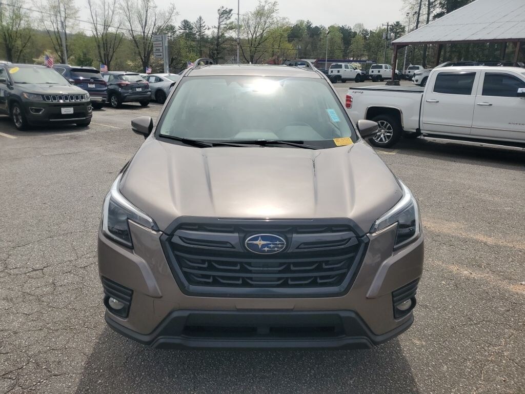 Used 2023 Subaru Forester Limited SUV