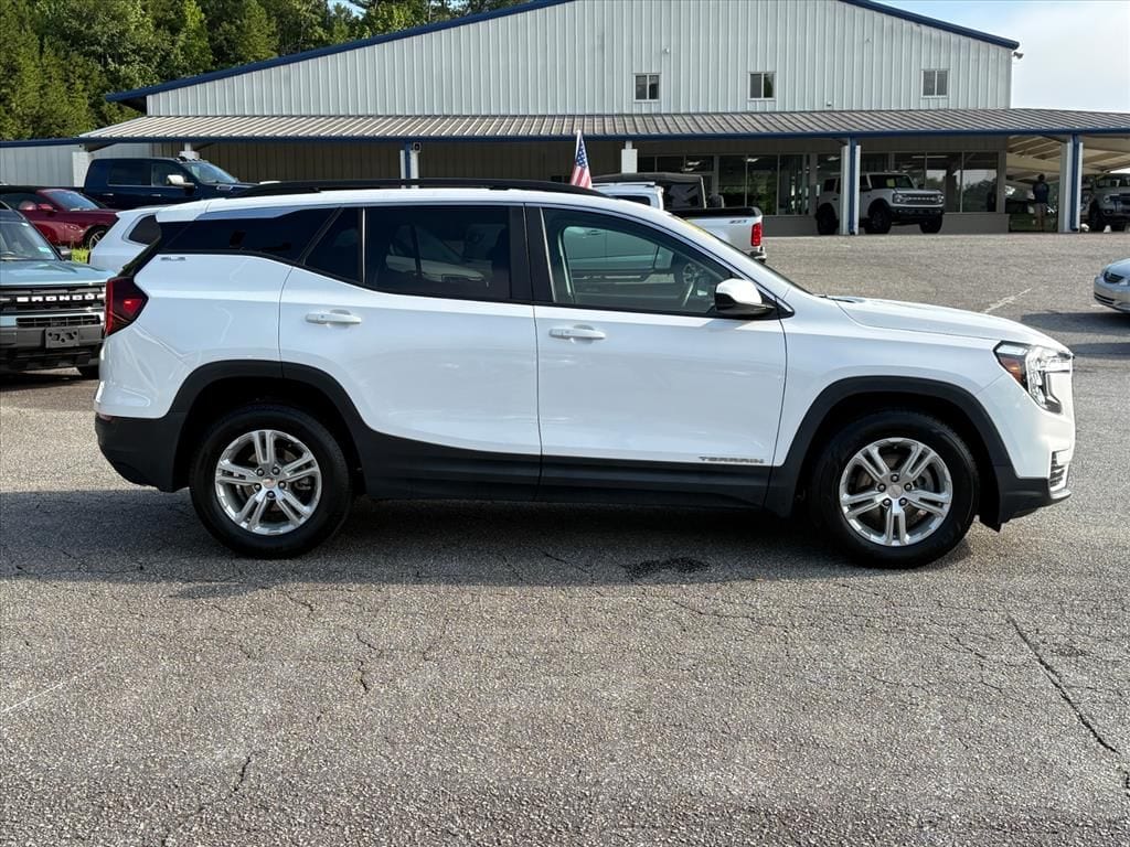 Used 2022 GMC Terrain SLE SUV