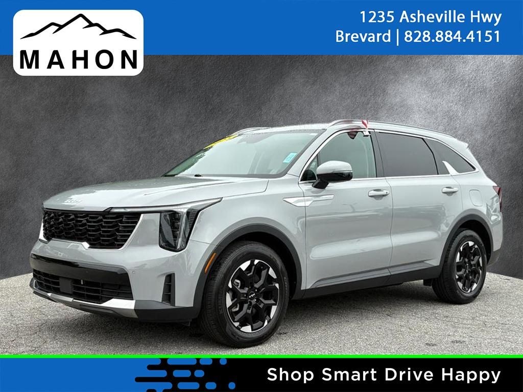 Used 2025 Kia Sorento S SUV