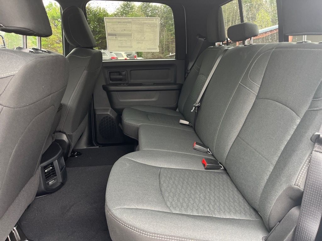 2025 RAM 2500 Tradesman - Photo 11