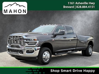 2026 Ram 3500 TRADESMAN CREW CAB 4X4 8' BOX Pickup