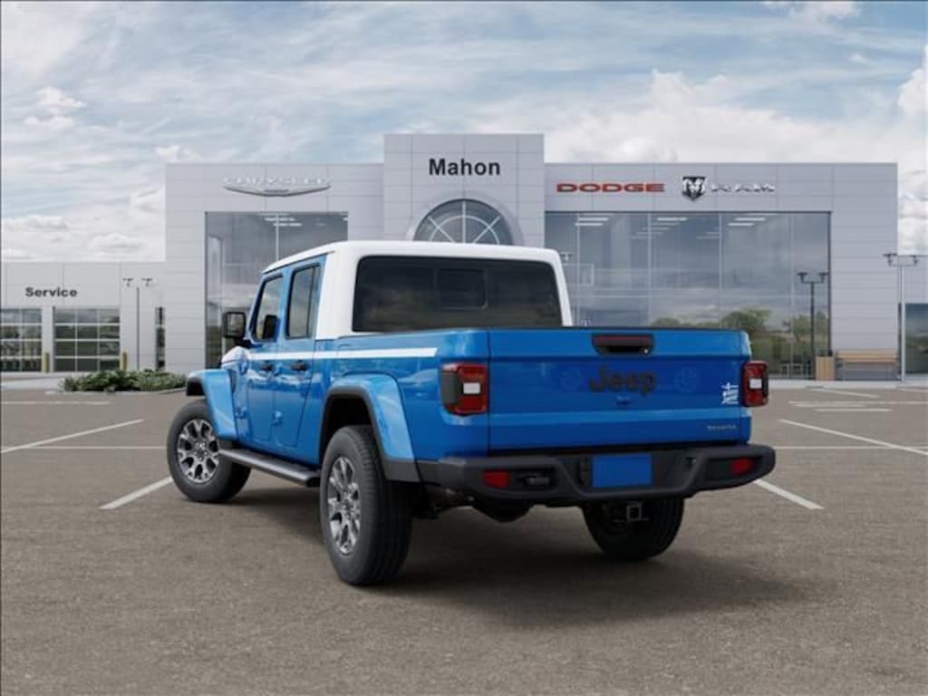 New 2026 Jeep Gladiator SAHARA 4X4 Pickup