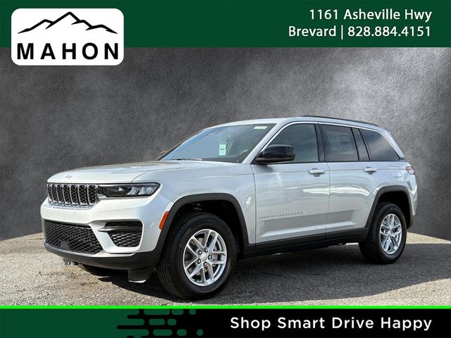 2025 Jeep Grand Cherokee Laredo's photo