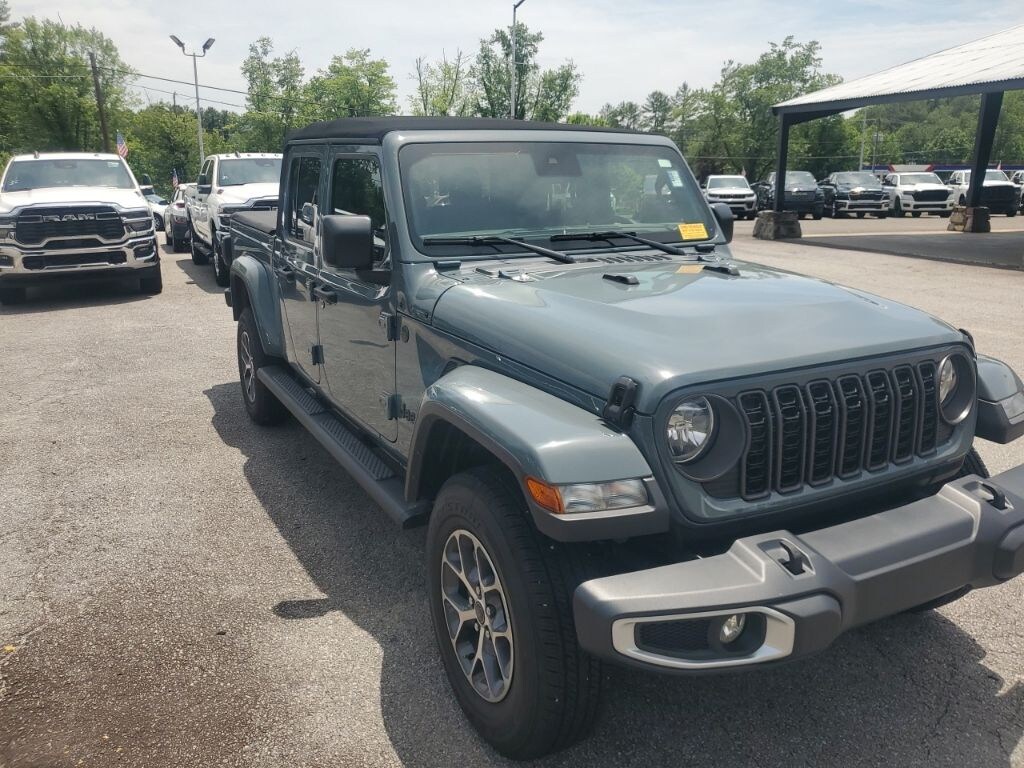 Used 2024 Jeep Gladiator Sport Truck