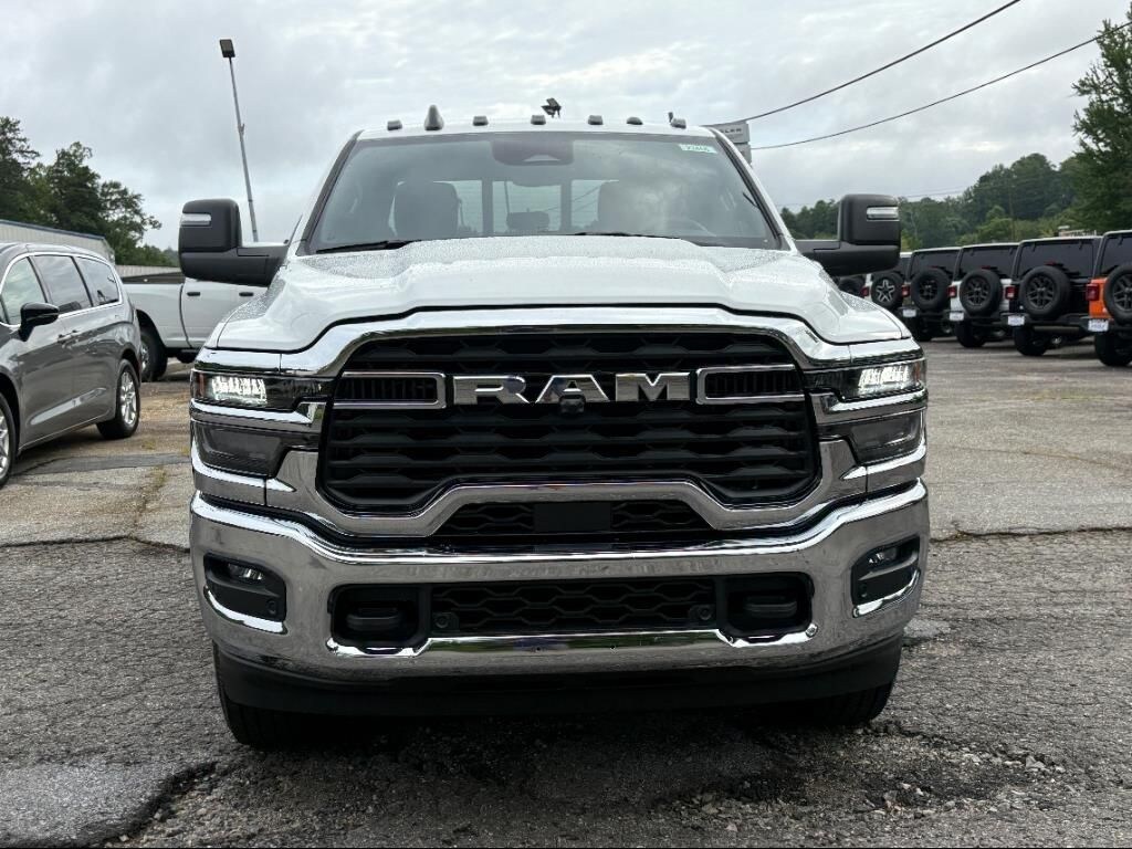 New 2025 Ram 2500 TRADESMAN CREW CAB 4X4 6'4 BOX Pickup