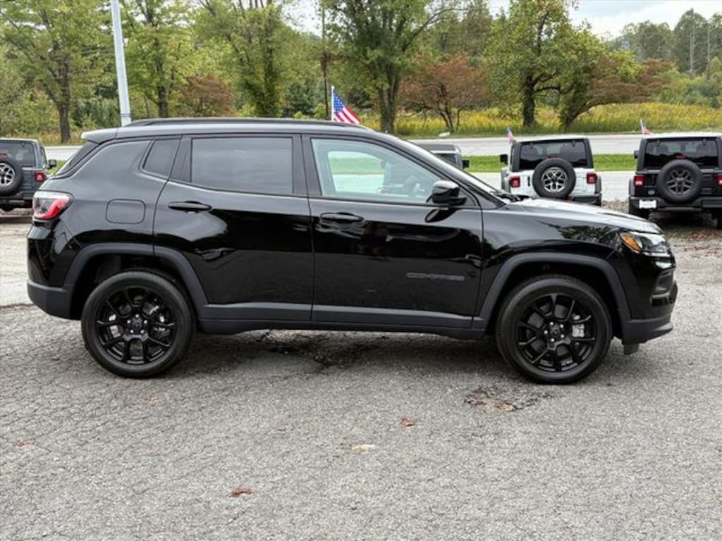 New 2026 Jeep Compass Latitude Altitude Sport Utility