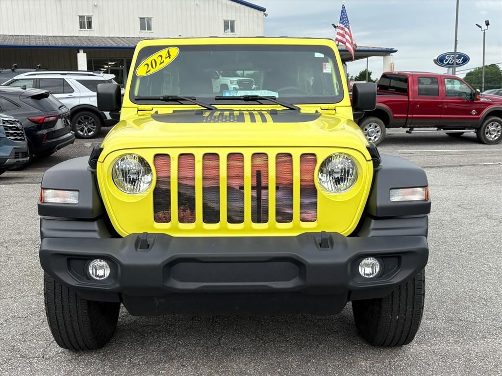 Used 2024 Jeep Wrangler Sport SUV
