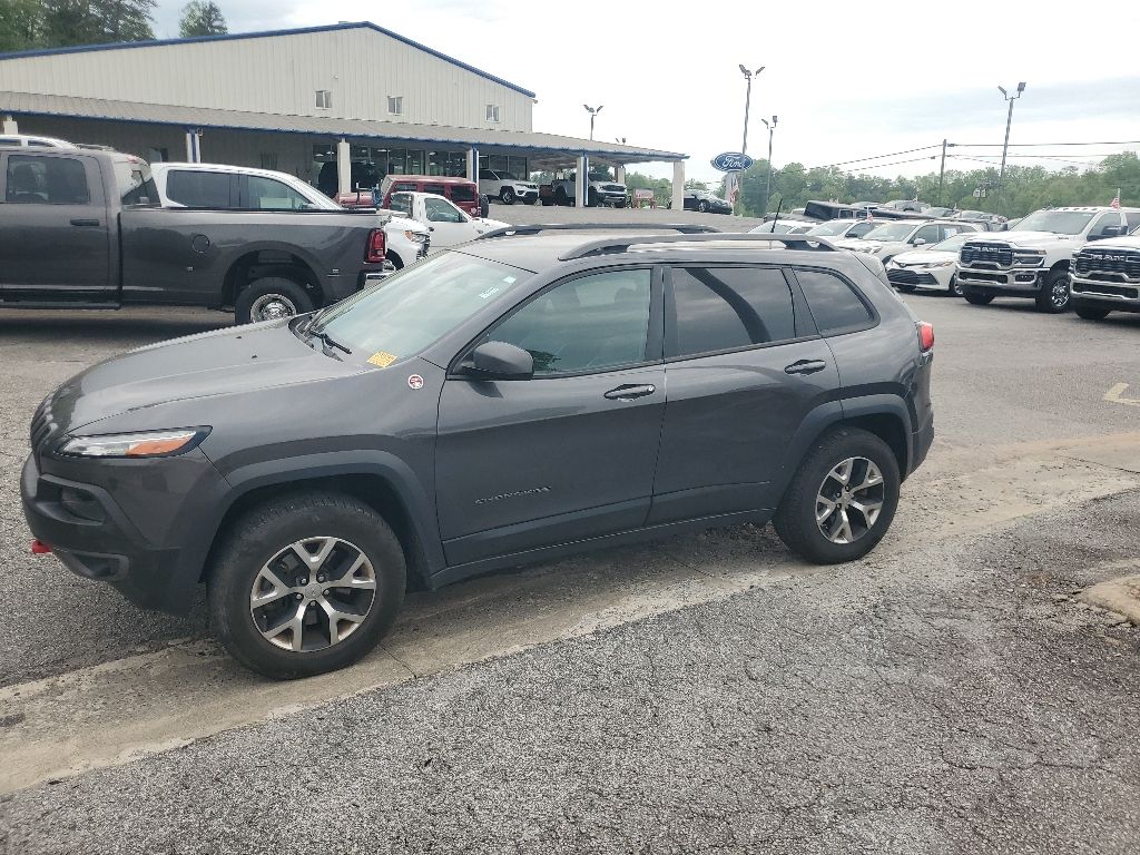 2017 Jeep Cherokee SUV 