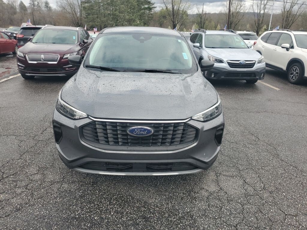 Used 2025 Ford Escape Active SUV
