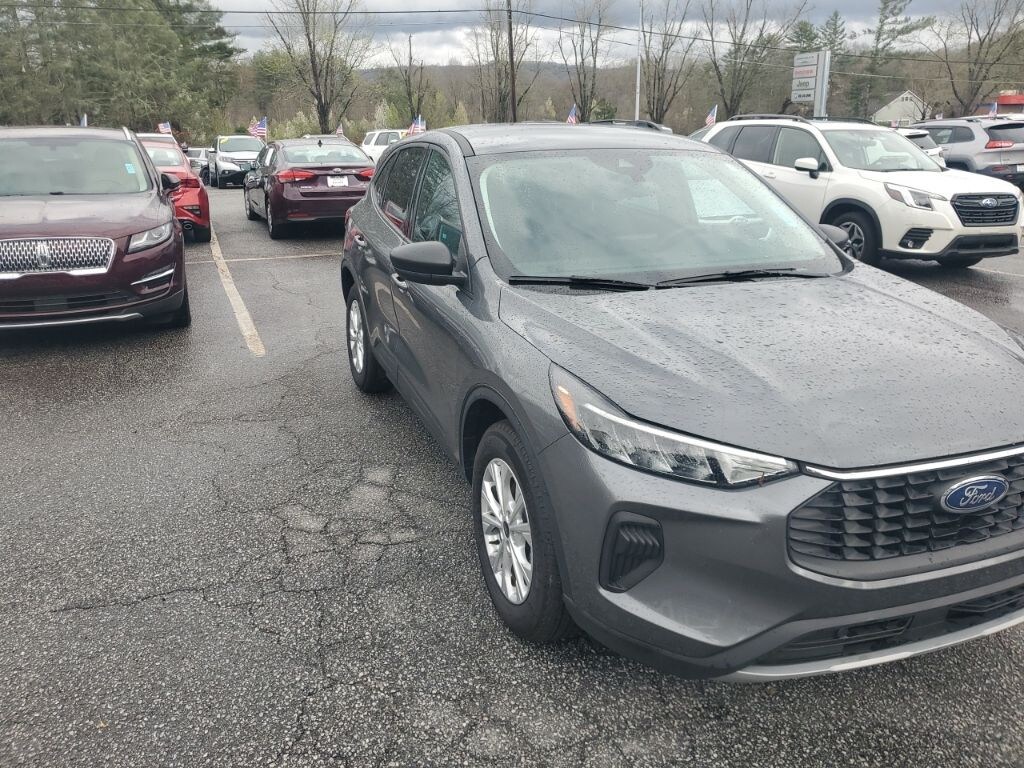 Used 2025 Ford Escape Active SUV