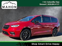 2026 Chrysler Pacifica SELECT AWD Passenger Van