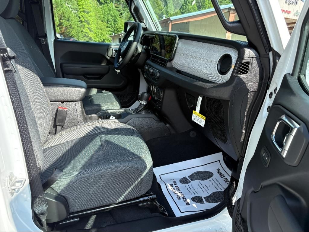 2025 Jeep Wrangler 4-Door Sport S - Photo 10