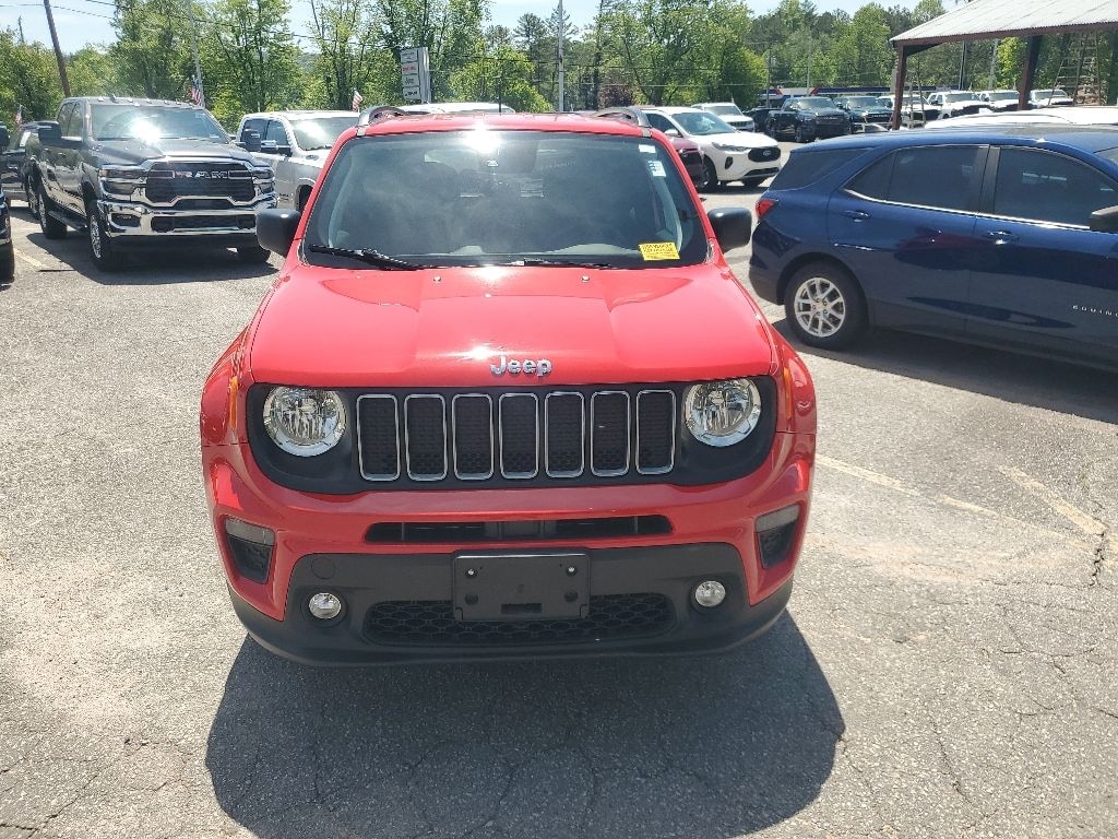 Used 2022 Jeep Renegade Latitude SUV