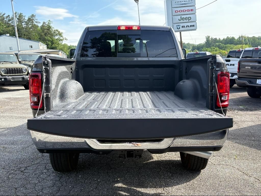 2025 RAM 2500 Tradesman - Photo 12