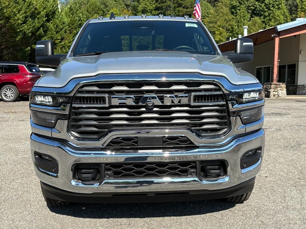 New 2026 Ram 2500 TRADESMAN CREW CAB 4X4 6'4 BOX Pickup