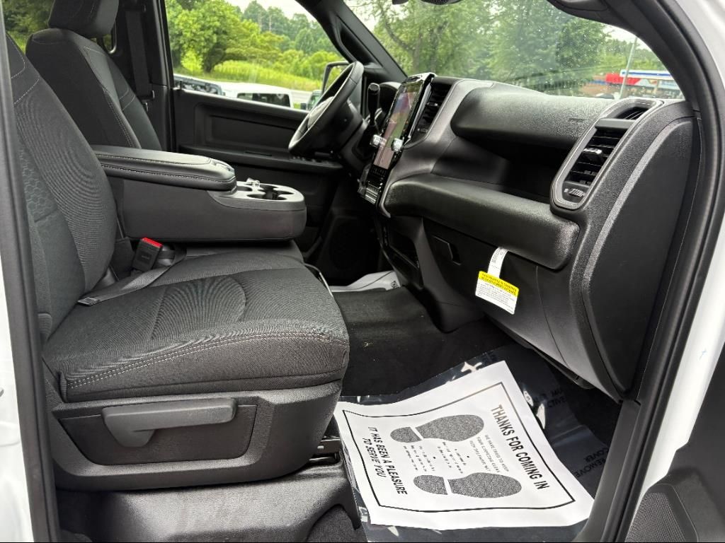 2025 RAM 2500 Tradesman - Photo 10