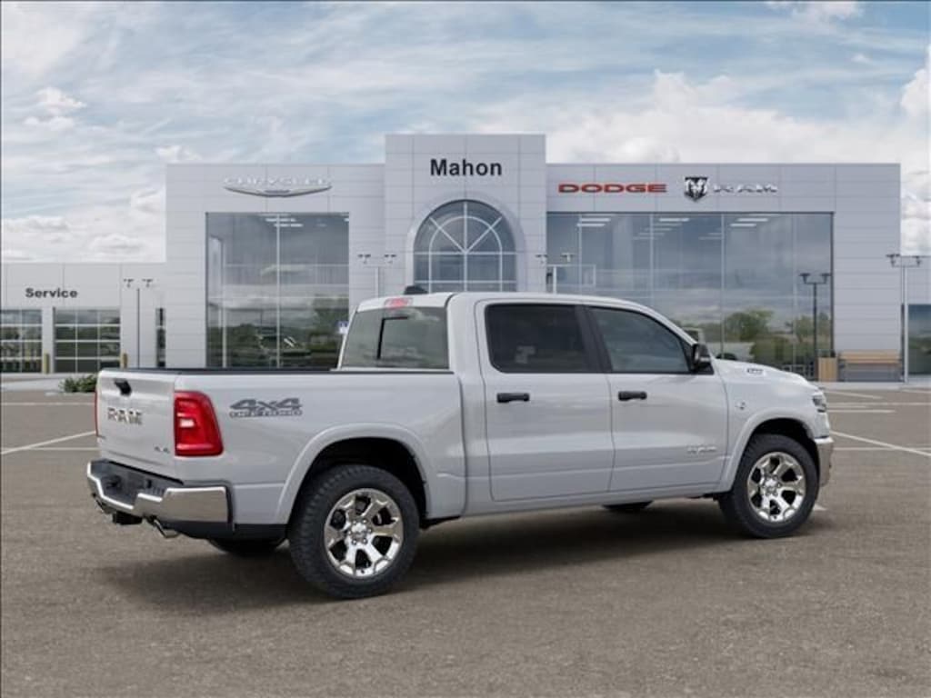 New 2026 Ram 1500 BIG HORN CREW CAB 4X4 5'7 BOX Pickup