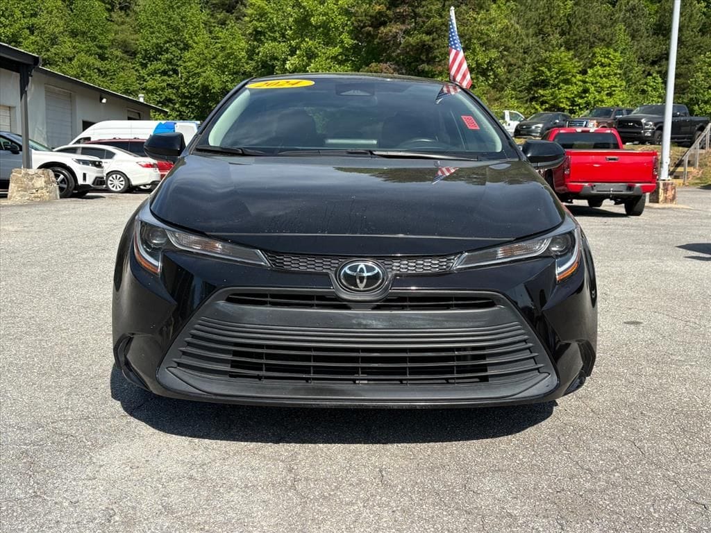Used 2024 Toyota Corolla LE Sedan