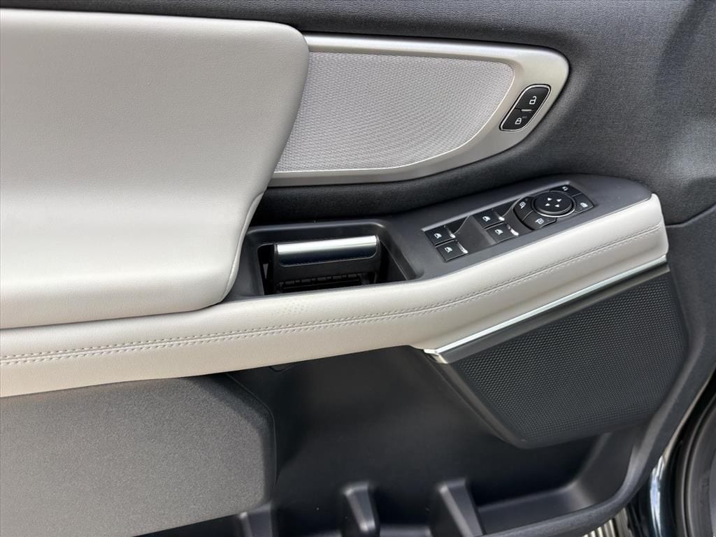2026 Ford Expedition Active - Photo 20