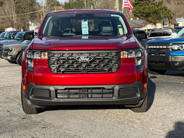 2025 Ford Maverick XLT photo 2