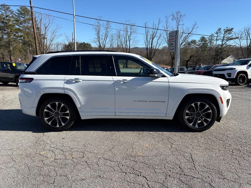 Used 2023 Jeep Grand Cherokee Overland SUV