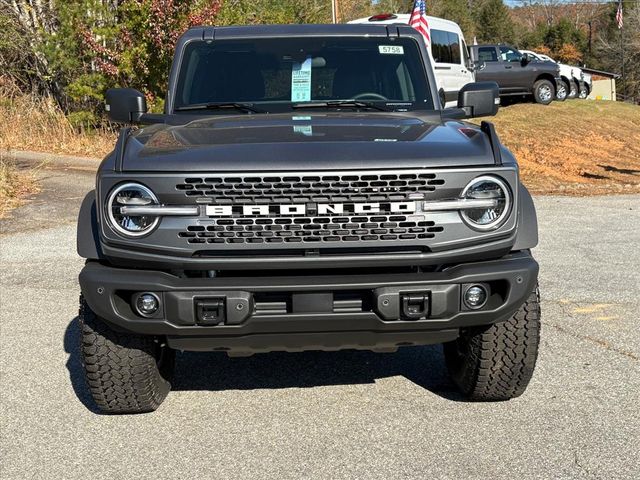 2025 Ford Bronco Badlands photo 2