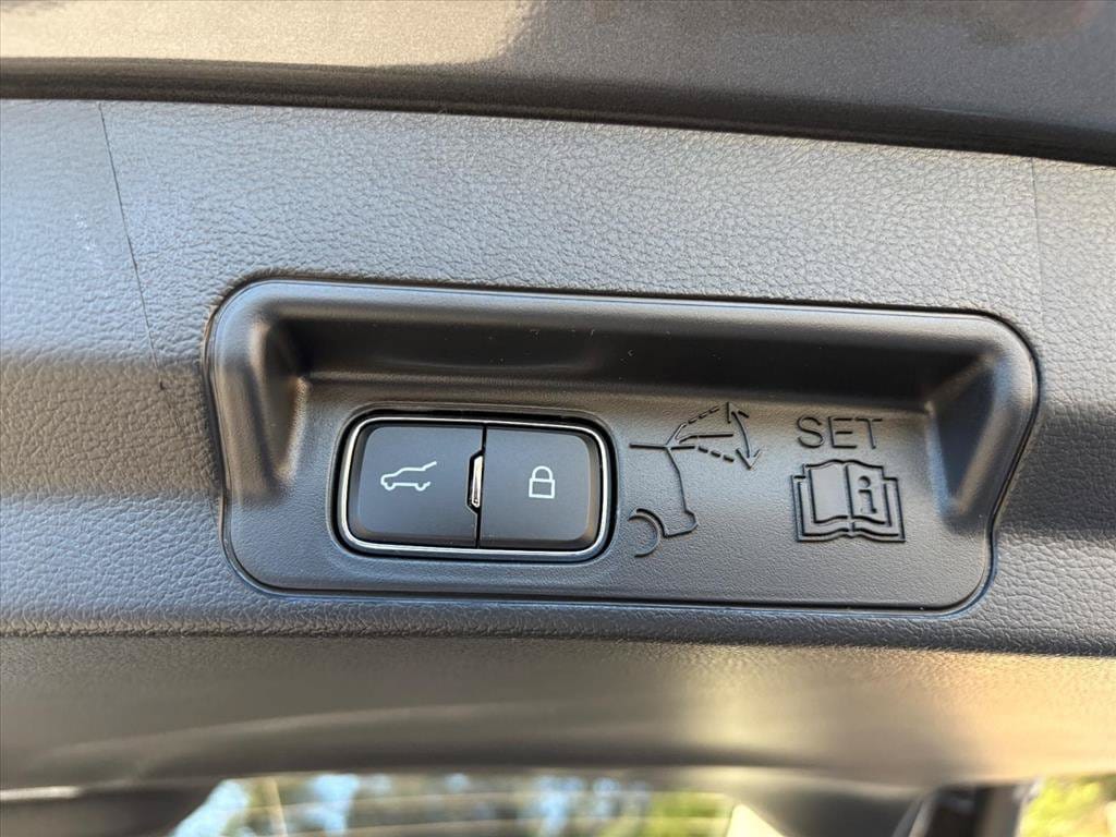 2026 Ford Explorer Active - Photo 22