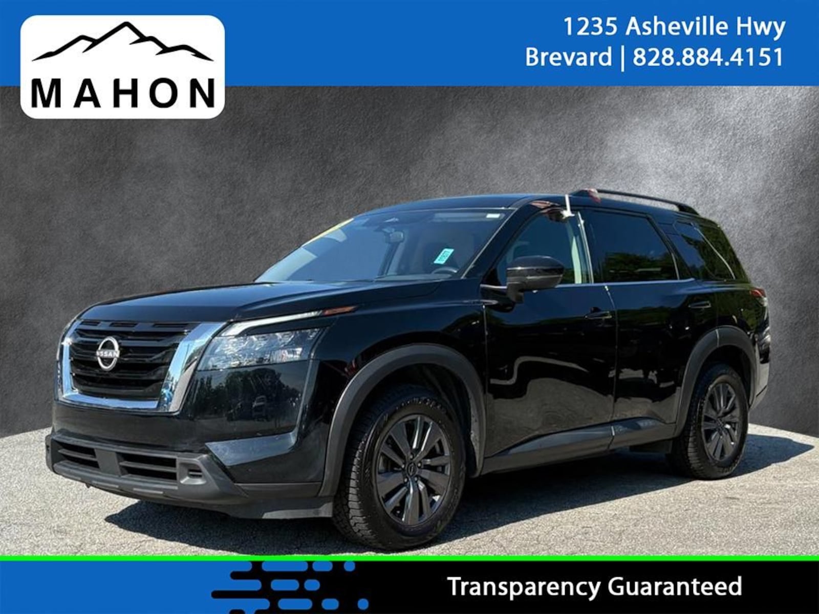 2025 Nissan Pathfinder SV