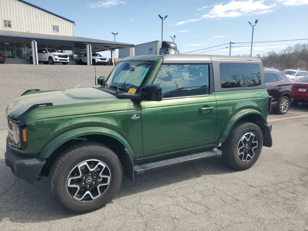 2023 Ford Bronco 2-Door Outer Banks