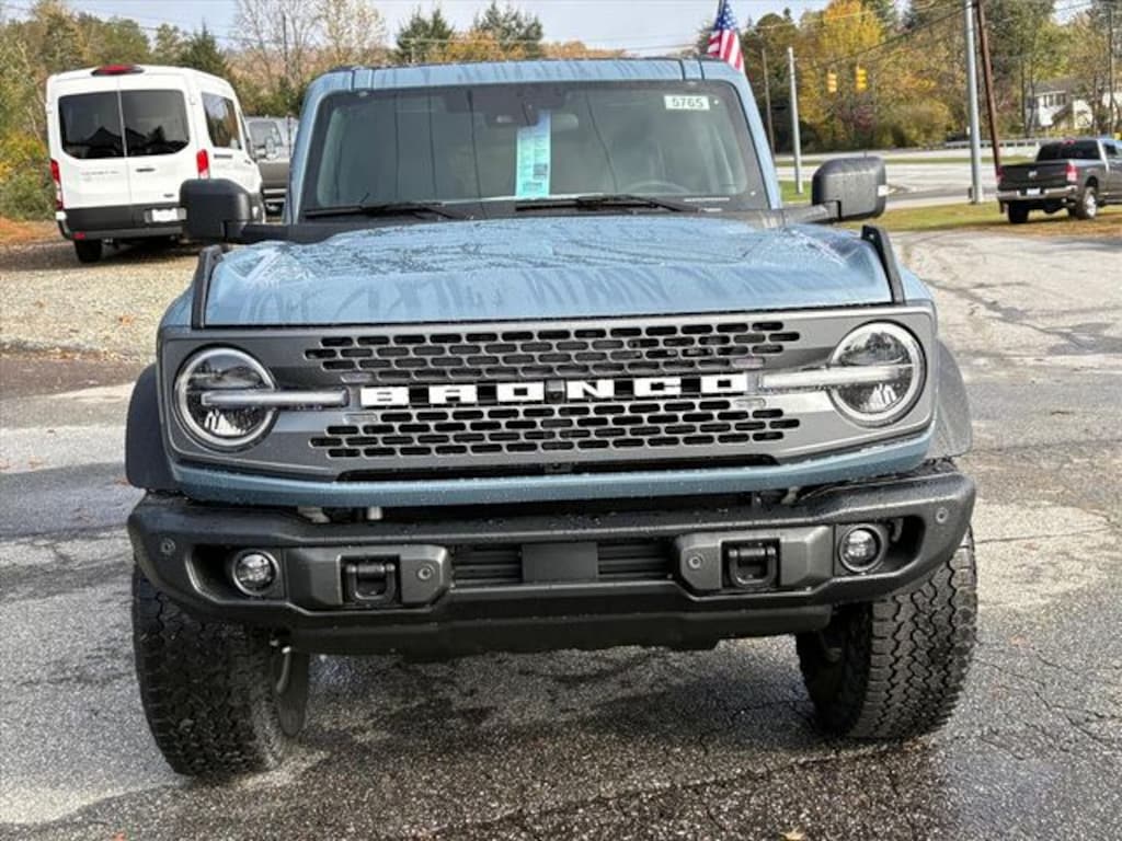 New 2025 Ford Bronco Badlands SUV