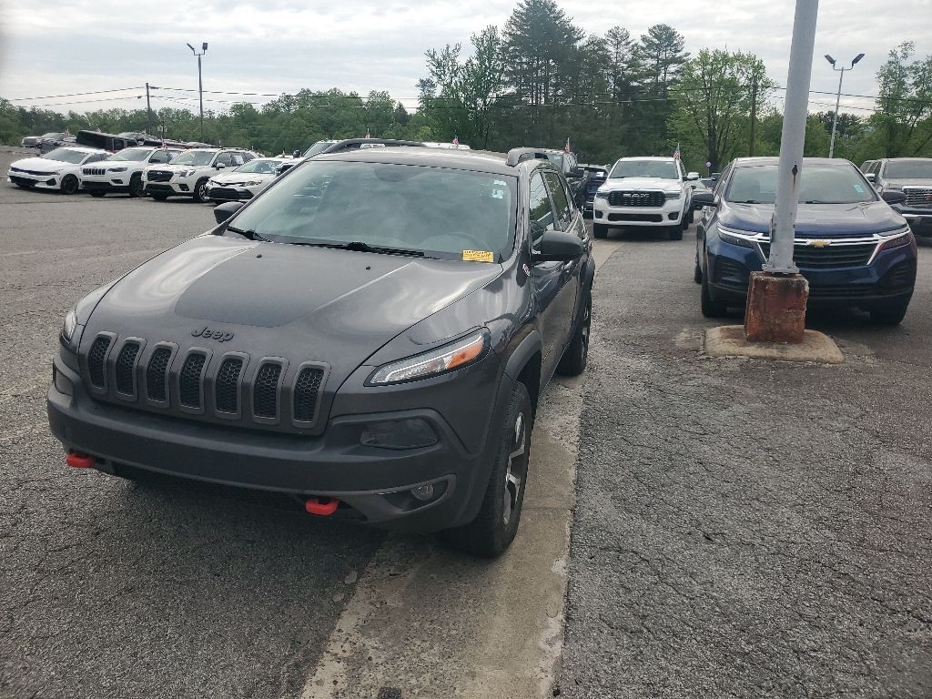 Used 2017 Jeep Cherokee Trailhawk with VIN 1C4PJMBSXHW614595 for sale in Brevard, NC