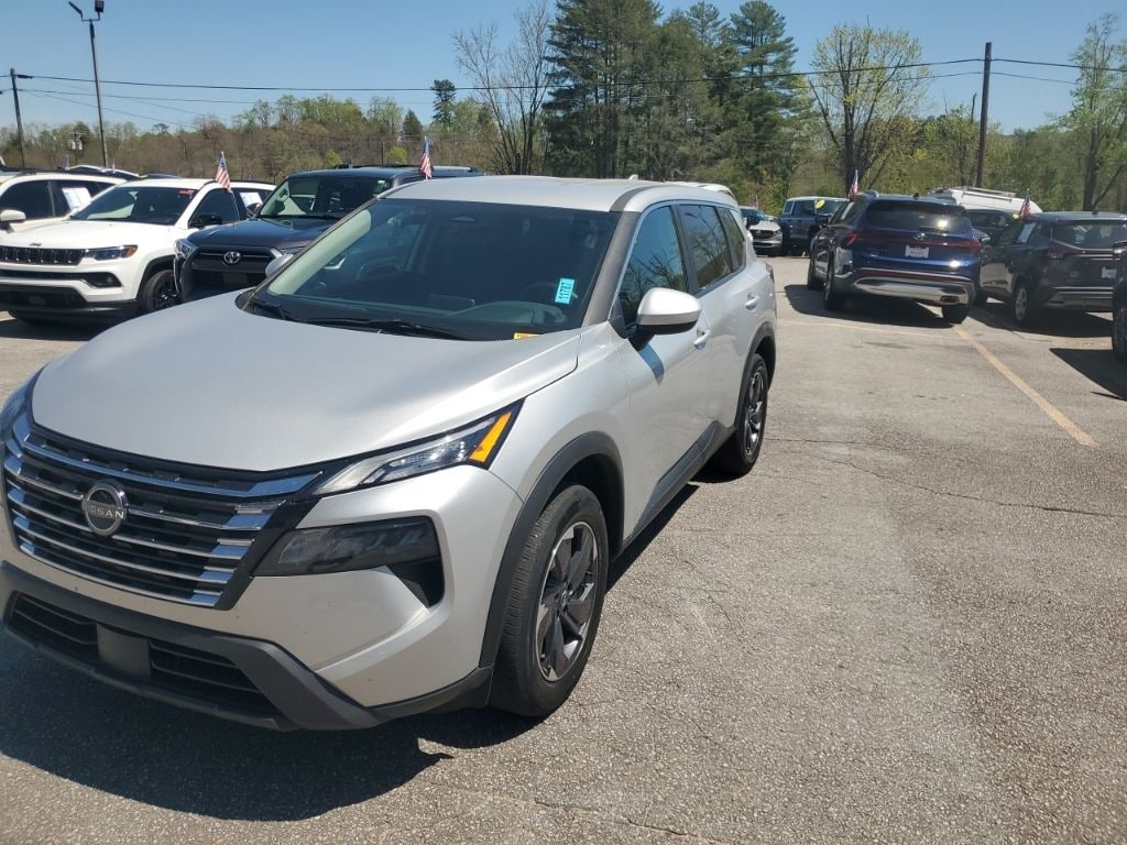 Used 2025 Nissan Rogue SV SUV