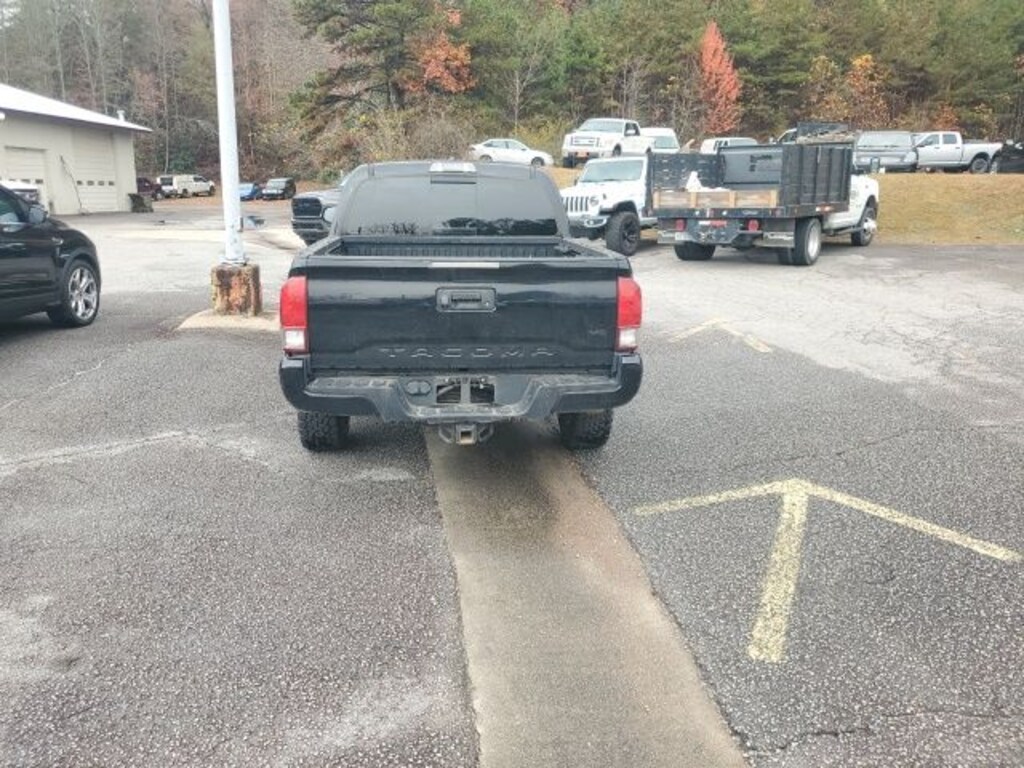 Used 2017 Toyota Tacoma Truck