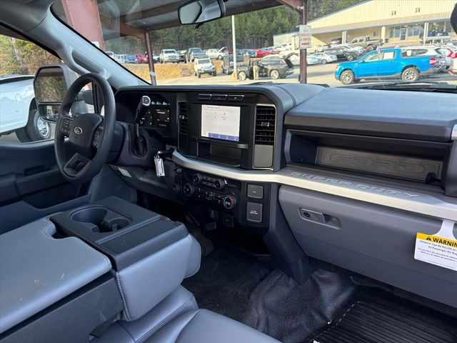 2024 Ford F-550 XL photo 2