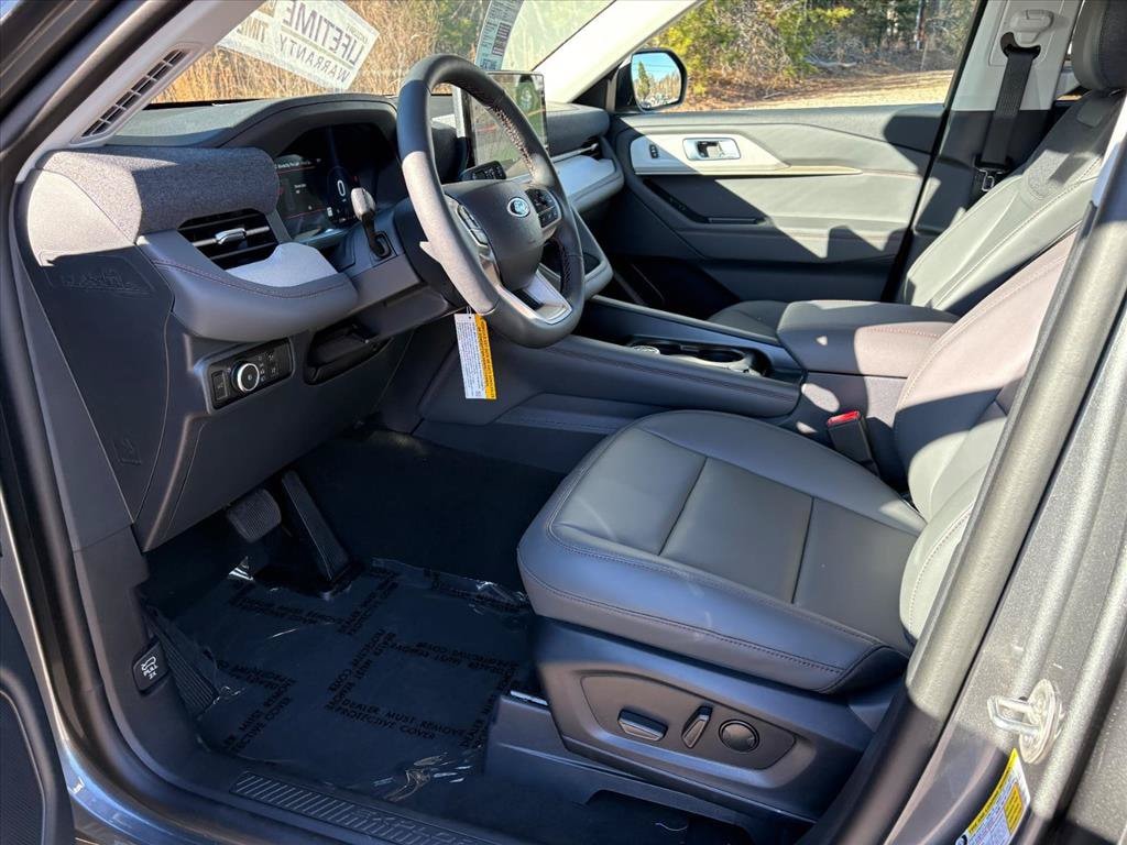 2026 Ford Explorer Active - Photo 15