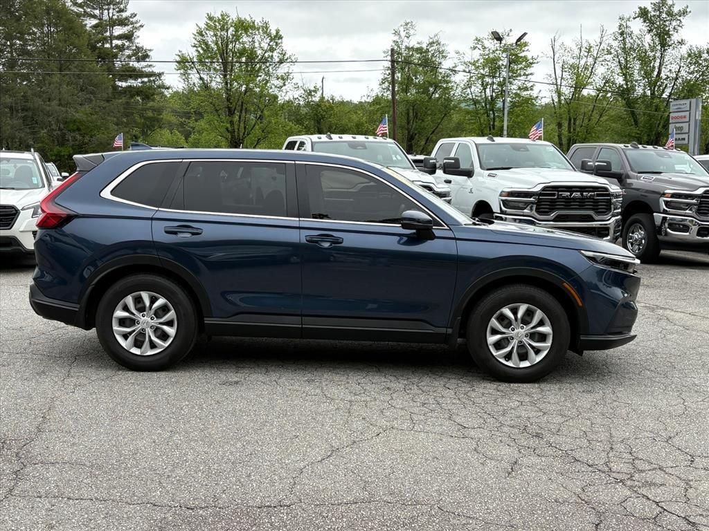 Used 2025 Honda CR-V LX SUV