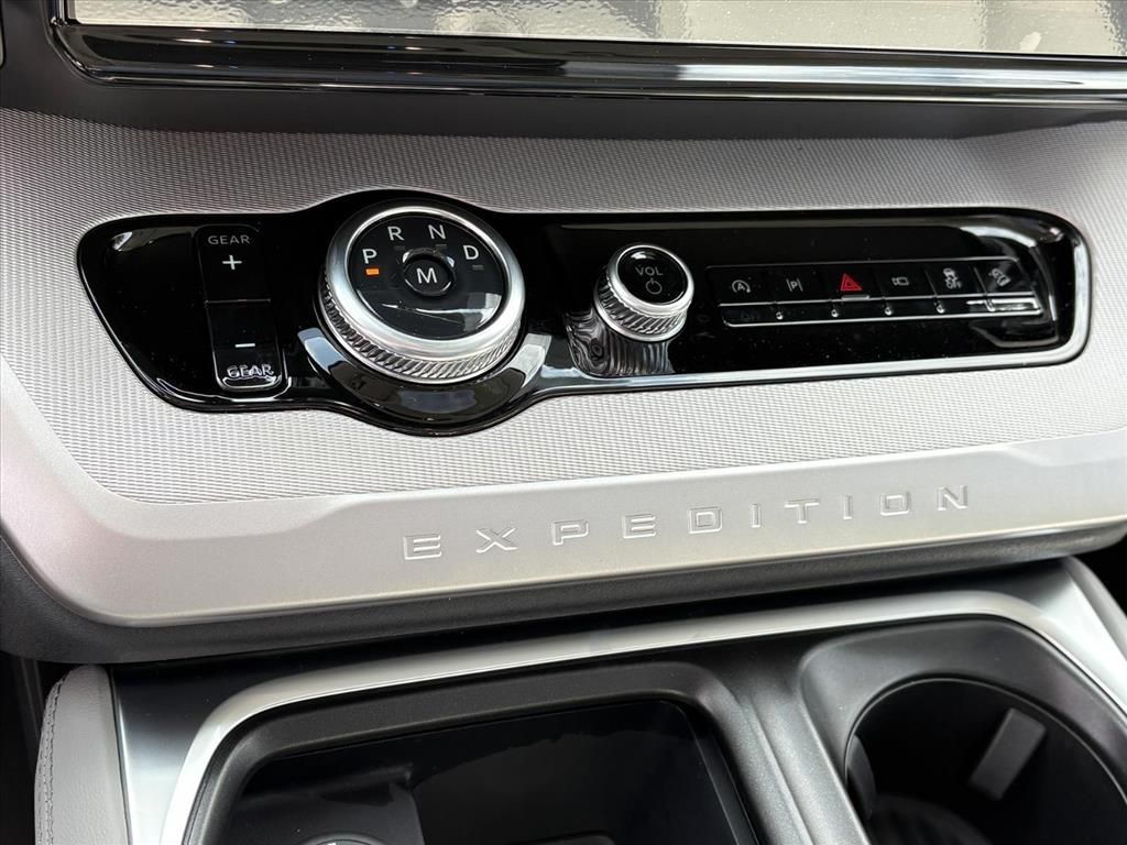 2026 Ford Expedition Active - Photo 21